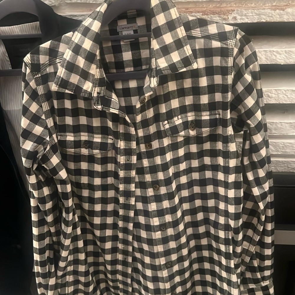 Carhartt women’s black and white check size small flannel